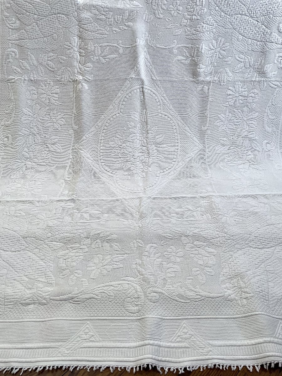 Embossed Cotton Piqué Blanket Decorated With Crocheted Lace. No Initials. Antique Linen.-photo-6