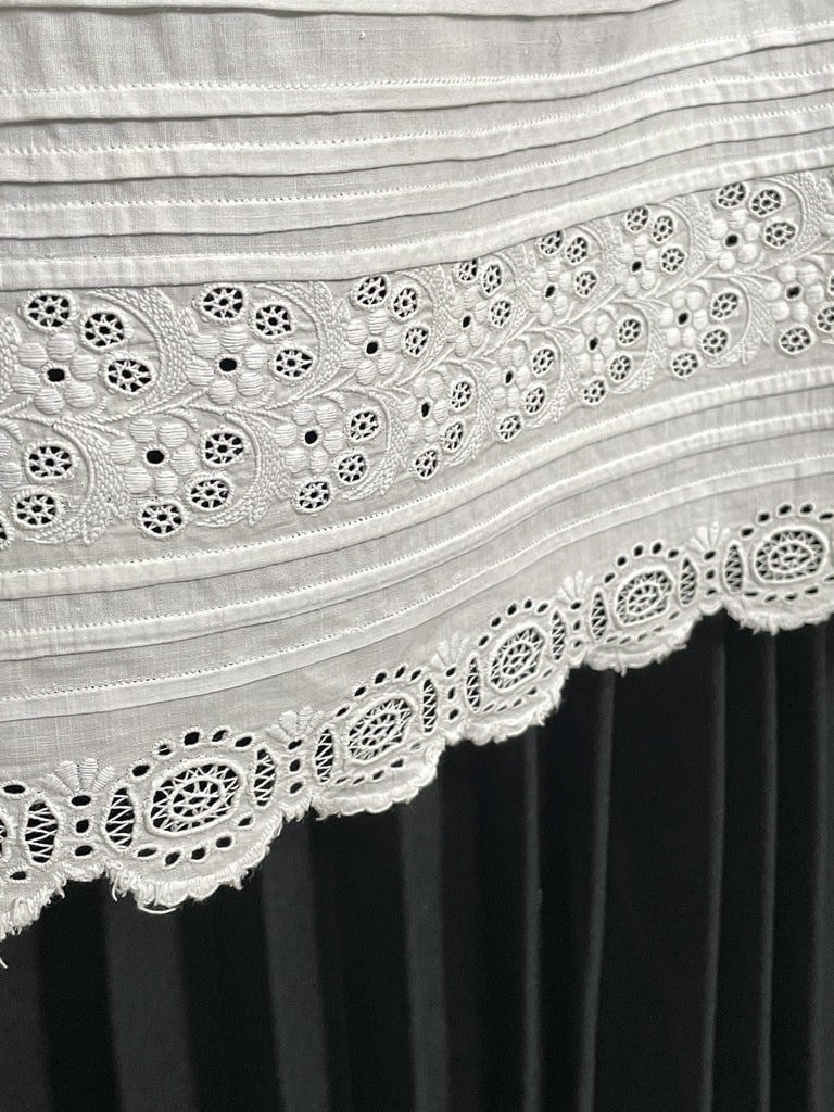 Long Maid's Apron With Pockets And A Wide, Ornate Band With A Scalloped Edge - Late 19th Century-photo-2