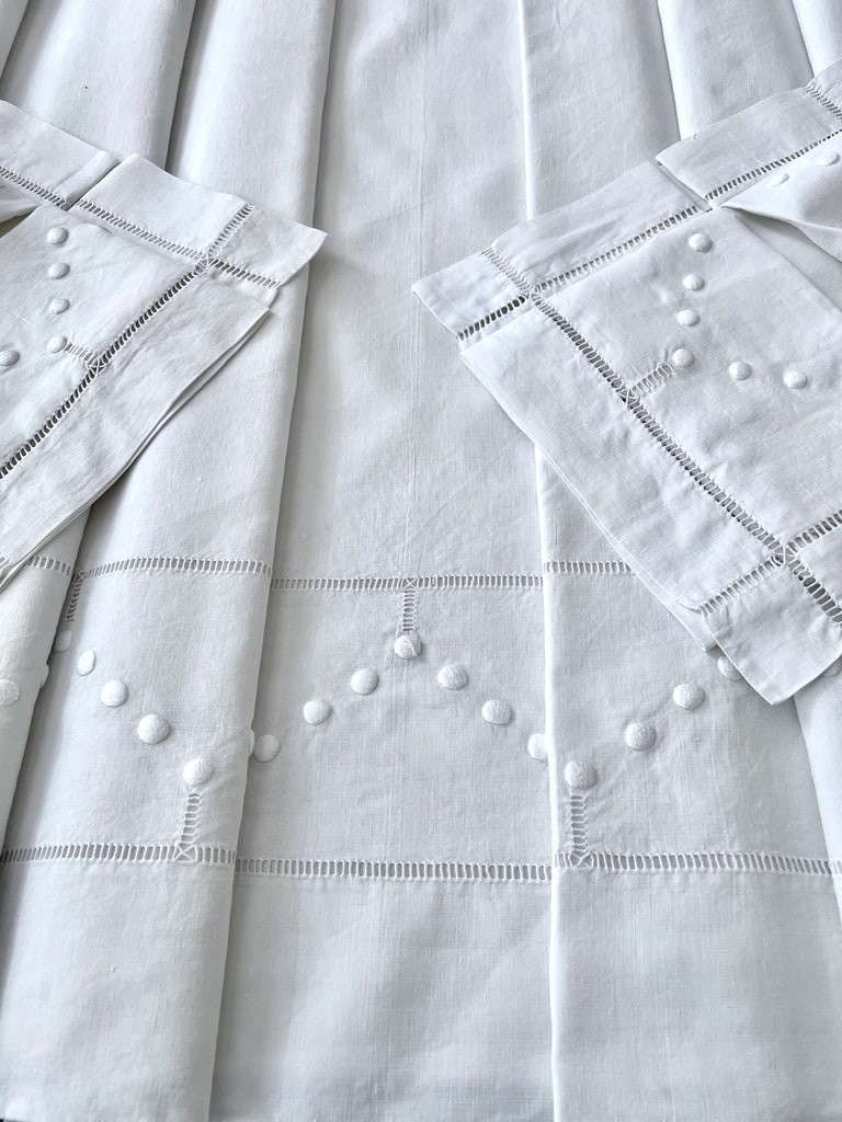 Large Linen Sheet With Two Pillowcases - White Embroidery Jours échelle - Antique Linen-photo-3