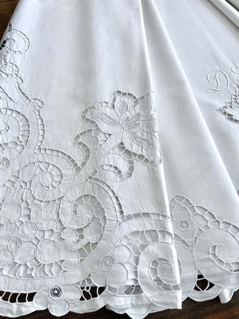 Large Linen Sheet With Dg Initials - Renaissance Fleurdelisée Embroidery - Antique Linen-photo-3