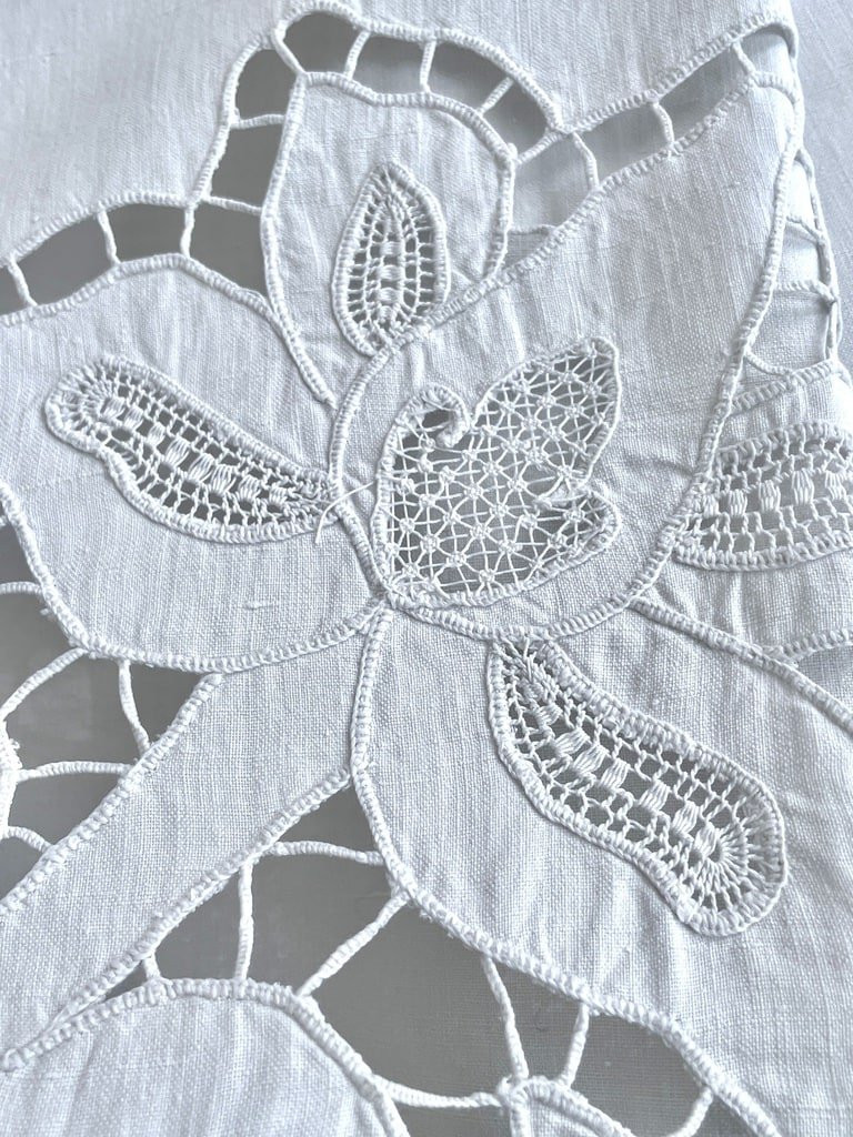 Large Linen Sheet With Dg Initials - Renaissance Fleurdelisée Embroidery - Antique Linen-photo-6
