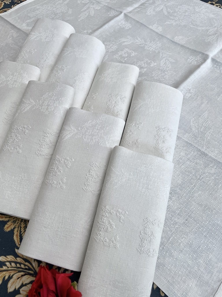 Suite de 9 serviettes de table en lin damassé E-E brodées main Décor fleurdelisé - Linge ancien-photo-3