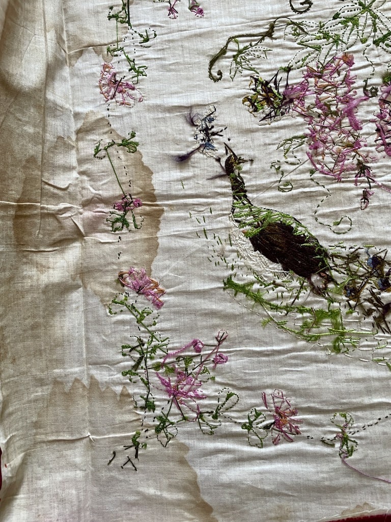 Pair Of Small Panels Featuring Asian Embroidery On Red Silk—cushion Covers—circa 1900-photo-5