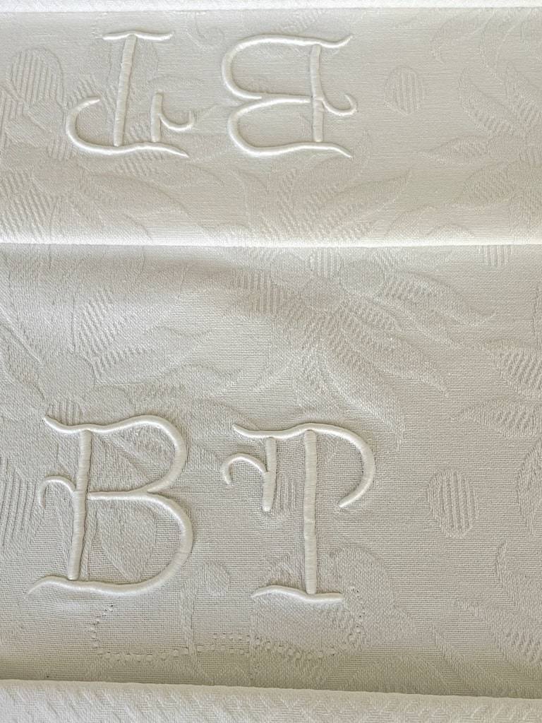 Flat-weave Cotton Piqué Wedding Blanket - Double Bp Monogram - Vintage Linens -photo-3