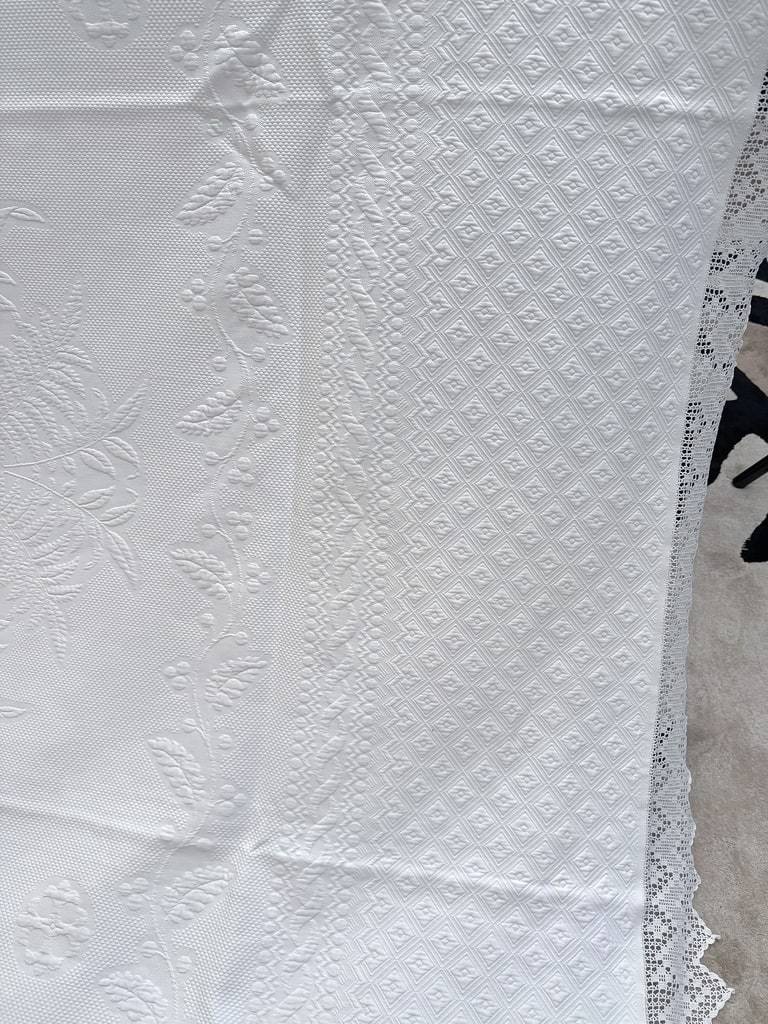 Couverture de Mariage en piqué de coton blanc gaufré - Initiales JB - Fin XIXème -photo-4