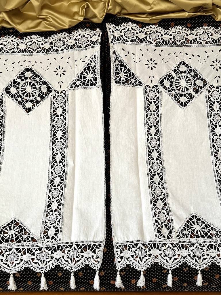 Pair Of Antique Blackout Curtains With Lace From Le Puy | Cream-colored Cotton | Antique Linens-photo-2