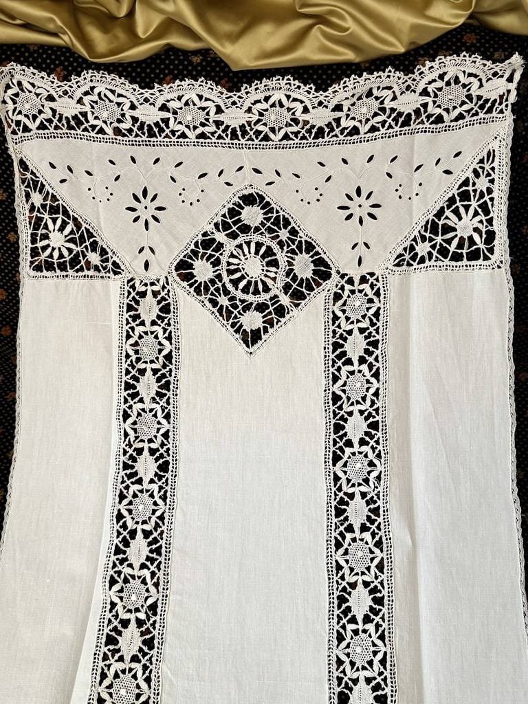 Pair Of Antique Blackout Curtains With Lace From Le Puy | Cream-colored Cotton | Antique Linens-photo-4