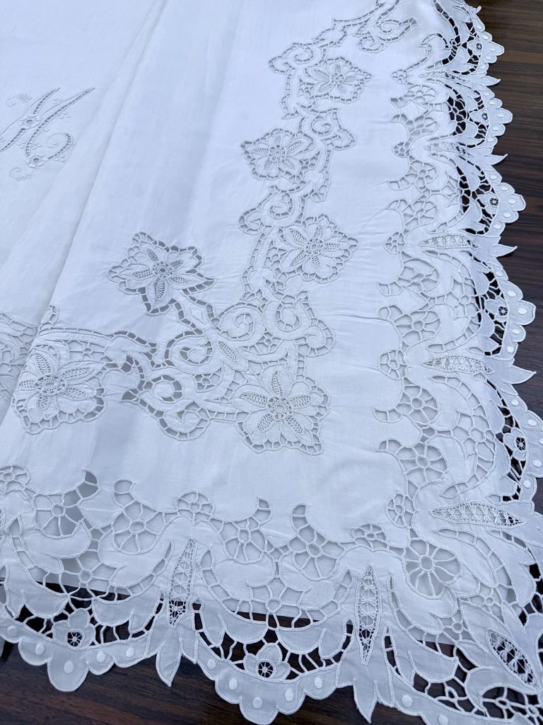 Drap ancien chiffré A-M en fil de lin - Broderie Richelieu Renaissance - Trousseau du XIXe-photo-4