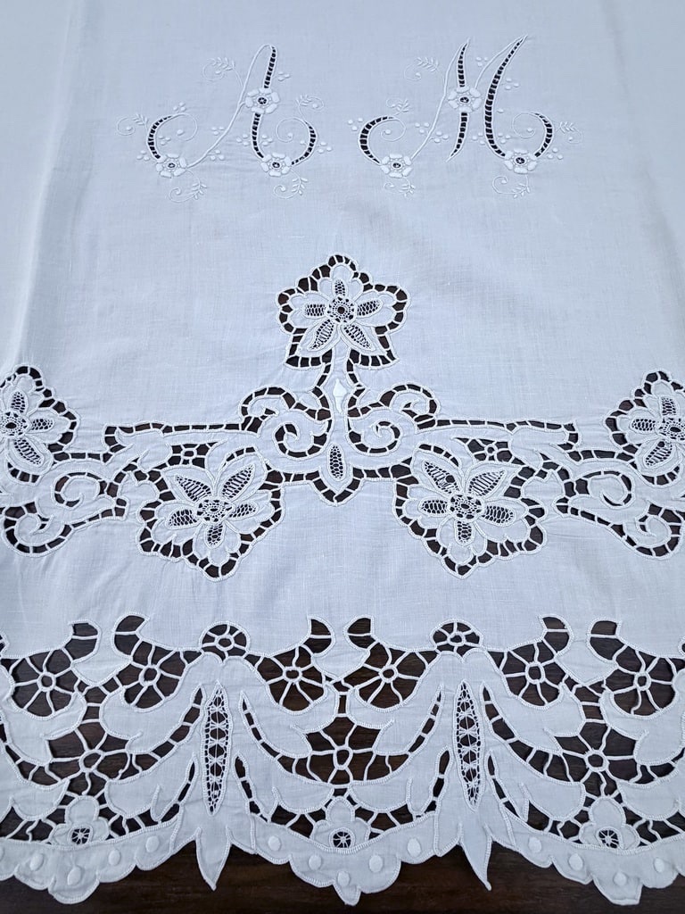 Drap ancien chiffré A-M en fil de lin - Broderie Richelieu Renaissance - Trousseau du XIXe-photo-5