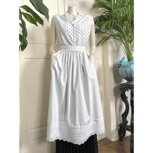 Long Maid's Apron With Pockets And A Wide, Ornate Band With A Scalloped Edge - Late 19th Century