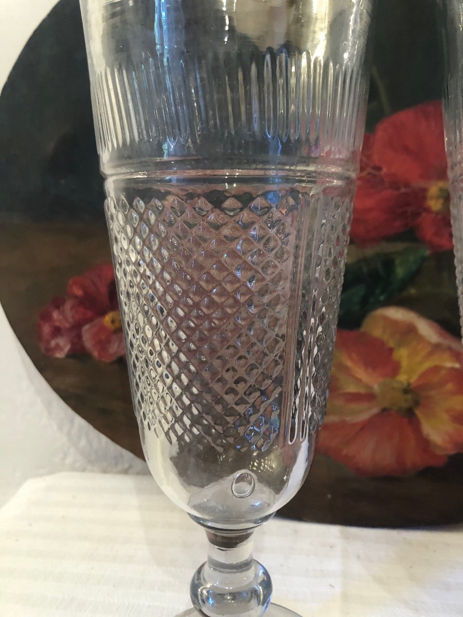Pair Of Glass Footed Vases. 19th Century. Diamond Points And Bubbles -photo-3