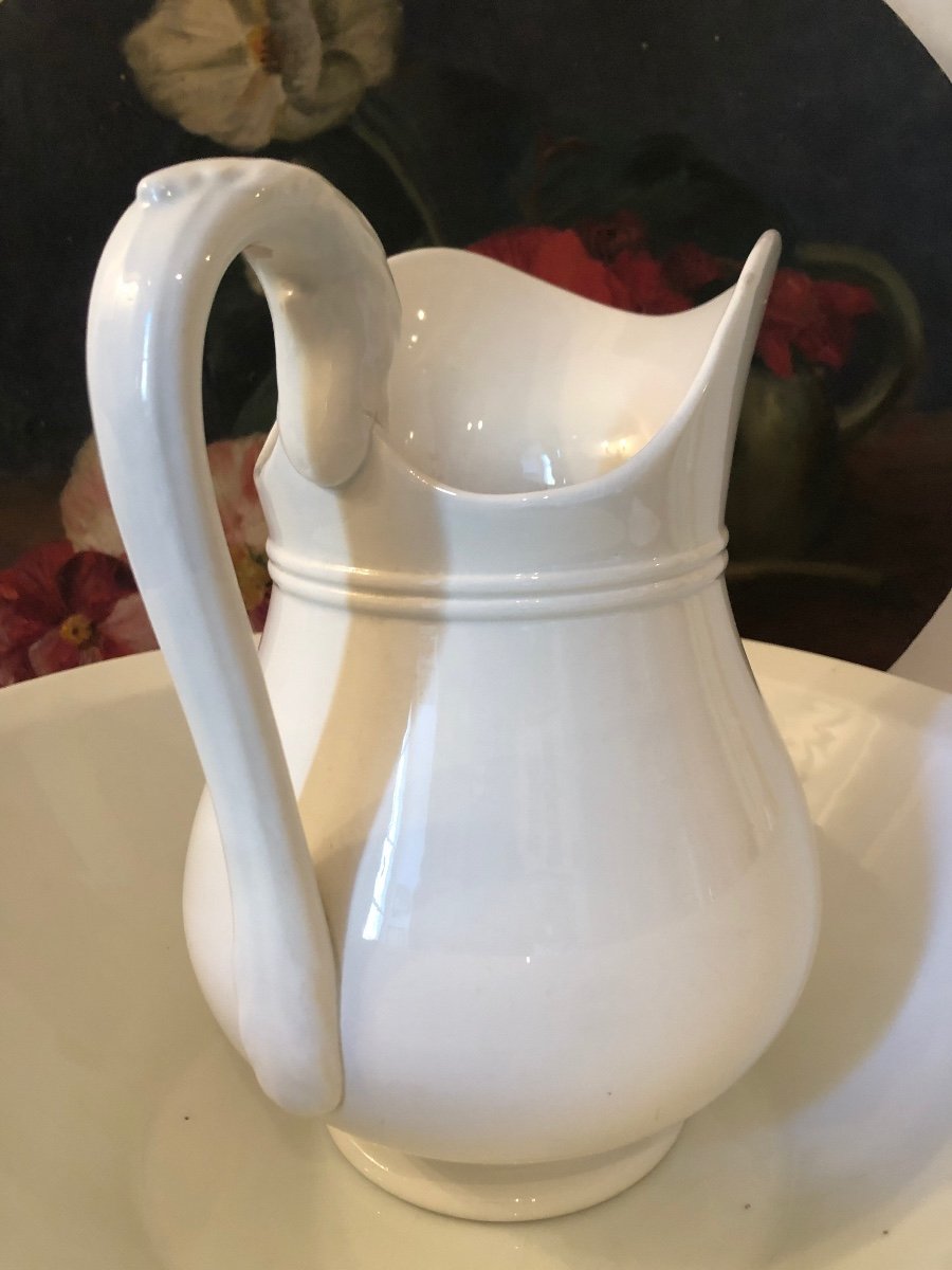 White Porcelain Toilet Service. Bowl And Jug. Late 19th Century-photo-3