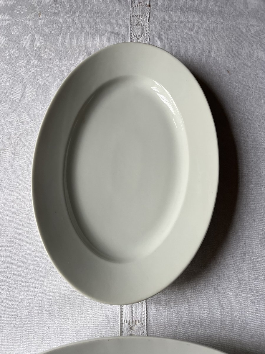 White Earthenware Plates (2). Veggie Plates, Oyster Plates-photo-4