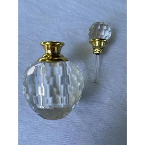 Flacon de parfum en cristal "Nid d Abeille". vers les années 1980