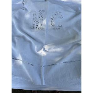 Drap en fil de lin, monogramme MC. 230 x 320. Drap ou Nappe ancienne 