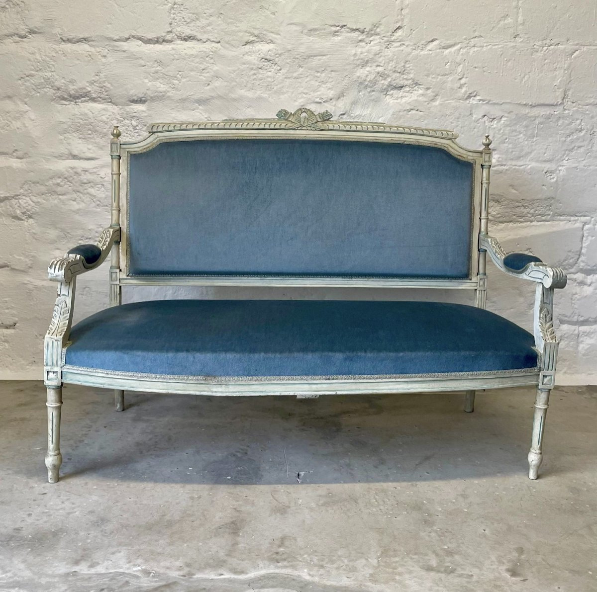 Louis XVI Style Living Room, 6 Pieces-photo-3