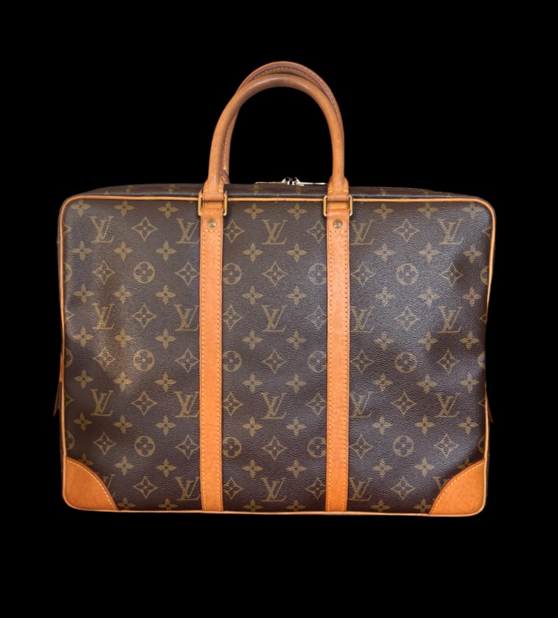 Business Bag - Louis Vuitton 