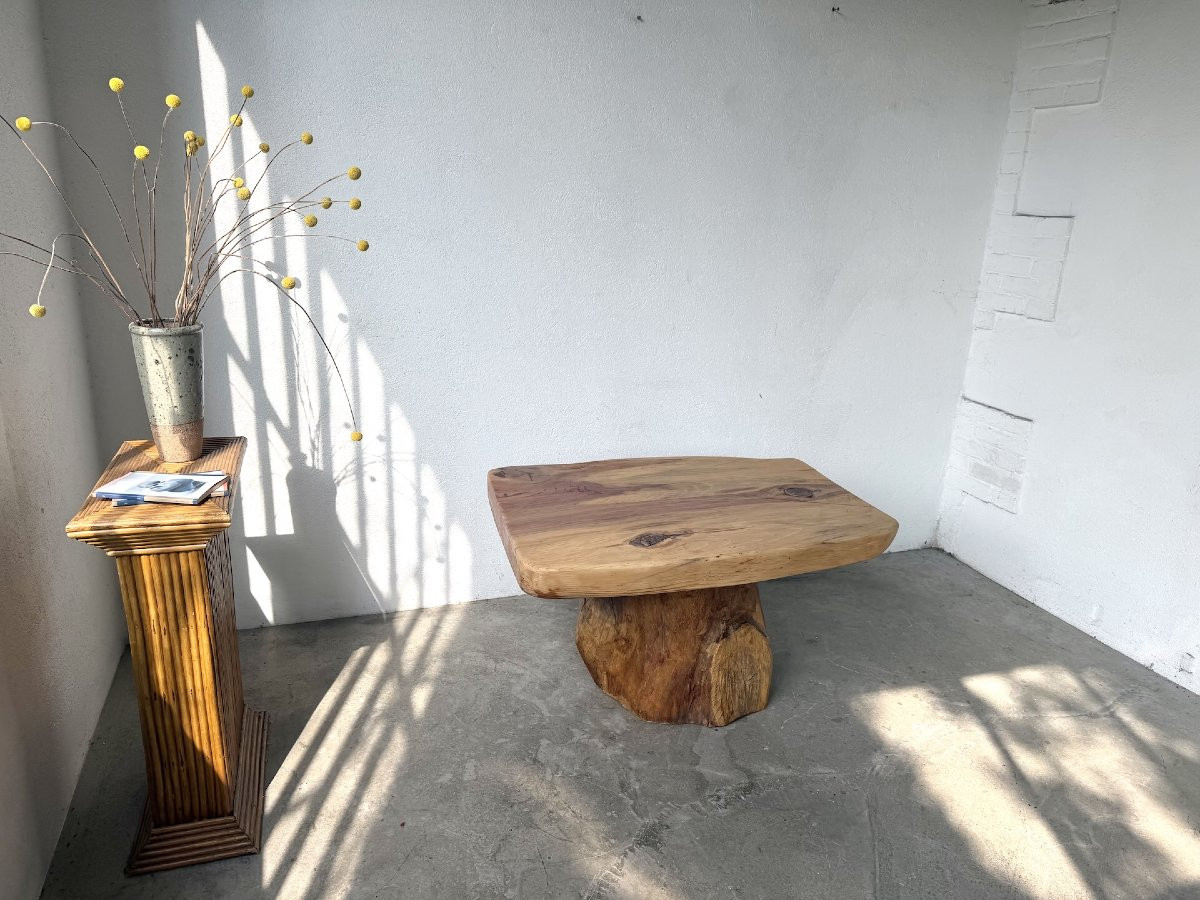 Organic Brutalist Coffee Table In Solid Cedar, Log Pedestal, 1970s-photo-4