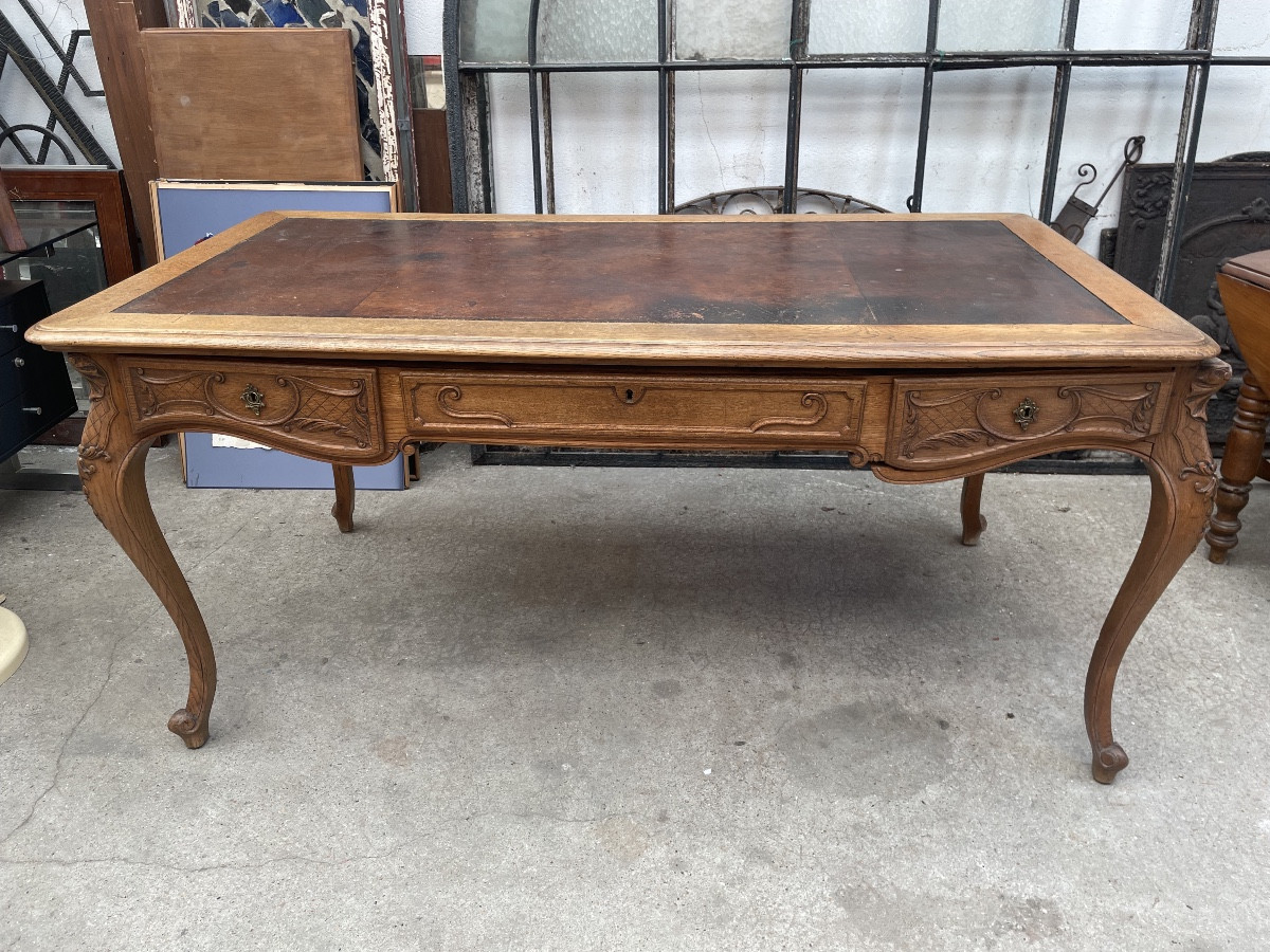 Bureau Plat En Chêne De Style Louis XV