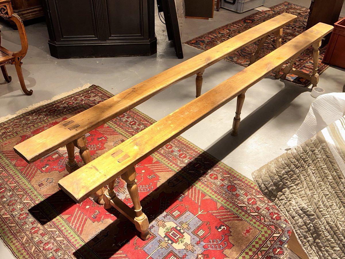 Élégante Paire de Longs Bancs Anciens en Bois de Monastère -photo-4