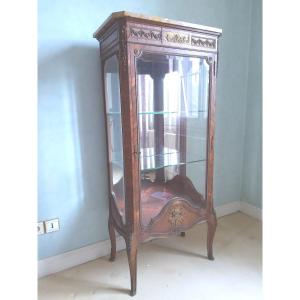 Vitrine Style Transition