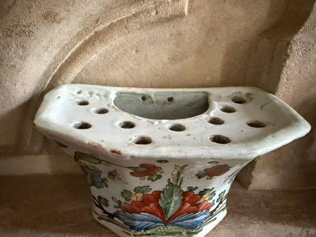 Pair Of 18th-century Rouen Earthenware Flower Vases-photo-4
