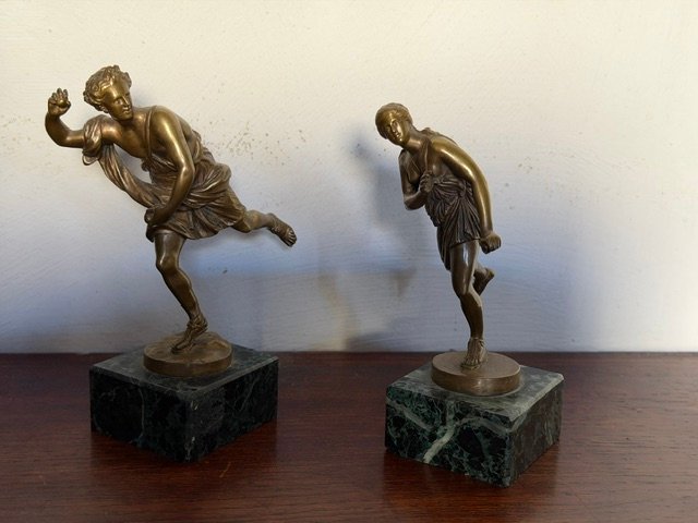Suite de deux bronzes Hippomène et Atalante BARBEDIENNE Fondeur.