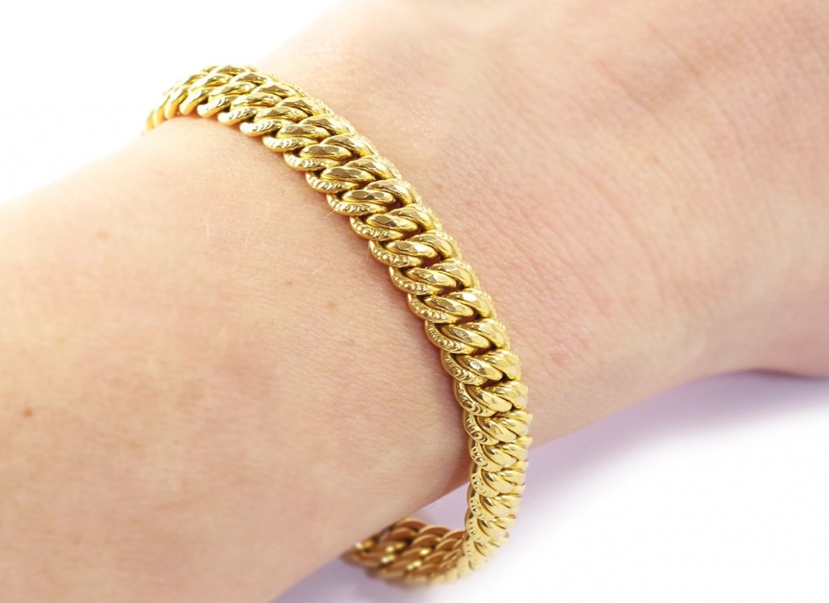 Pin by Suma Baswani on jewelery | Gold bracelet simple, Gold earrings  models, Fancy jewellery designs