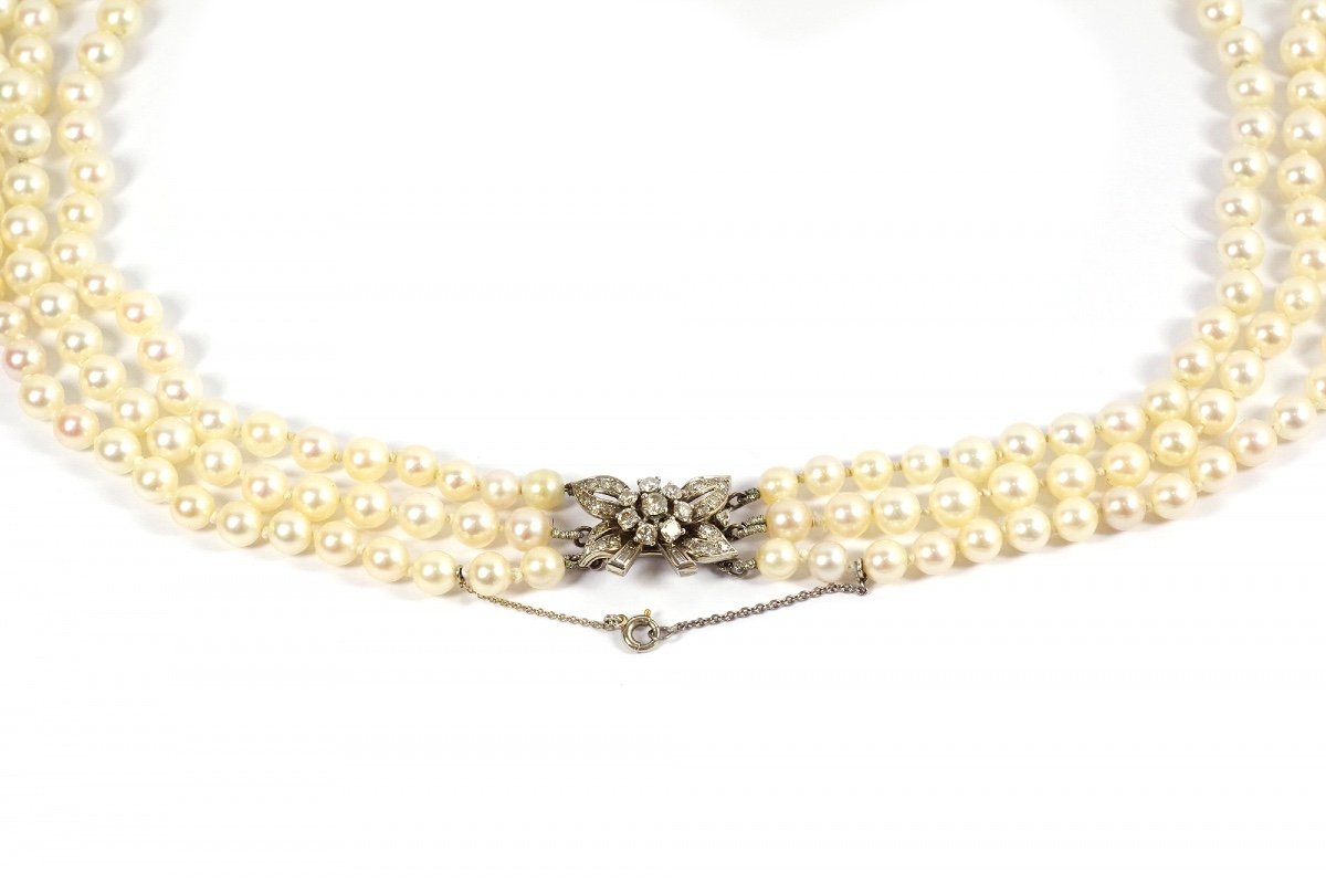 Large Necklace Three Streands Pearls With An 18k Gold Diamond Clasp,knot, Diamonds, Gold Clasp -photo-3