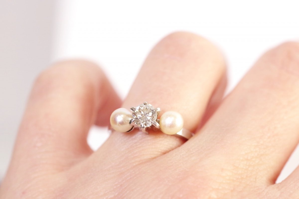 Diamond Pearl Trilogy Ring In 18 Karats White Gold, Vintage Ring, Wedding Ring, Cultured Pearls-photo-4