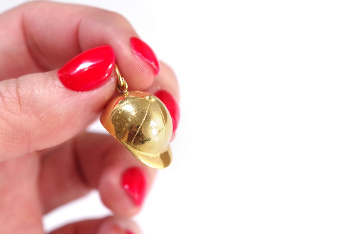 Riding Helmet Pendant In 18k Gold, Sport Jewel, Horse Riding, Sports-related Jewelry Paris 2024-photo-4