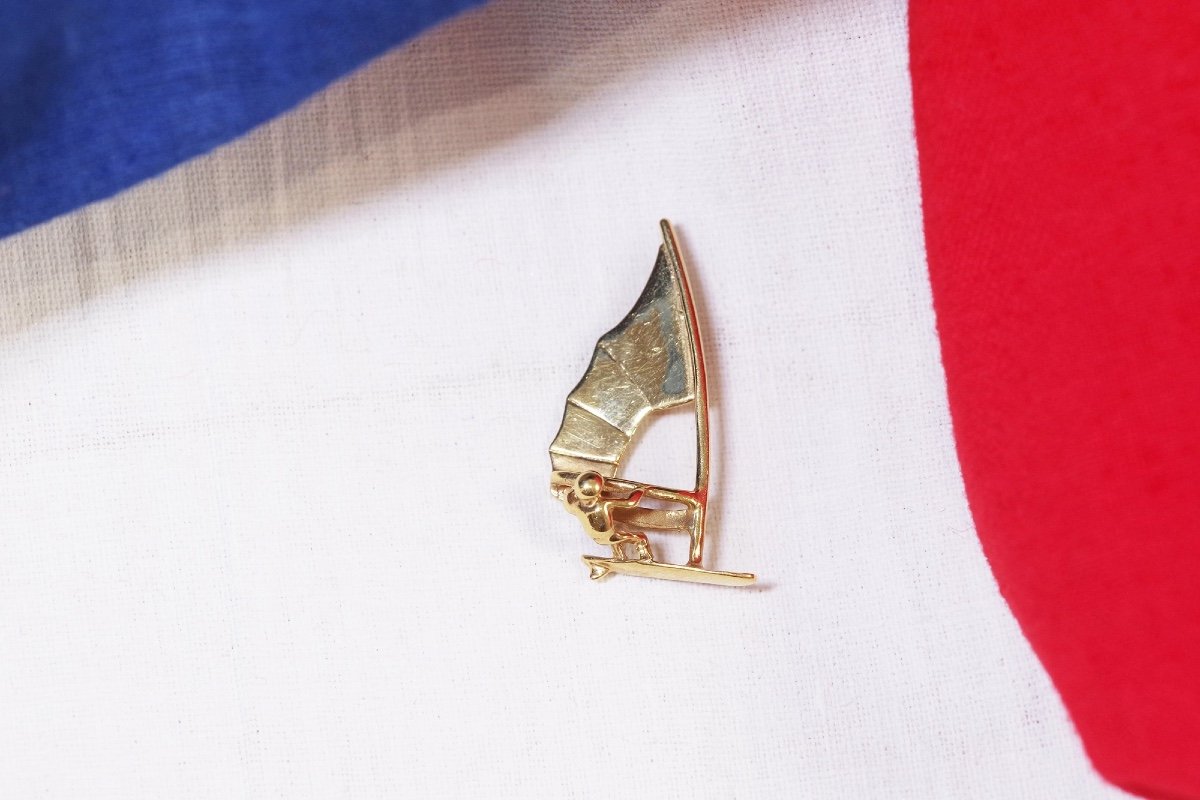 Windsurfing Pendant In 18 Karat Gold,  Sports-related Jewelry Paris 2024