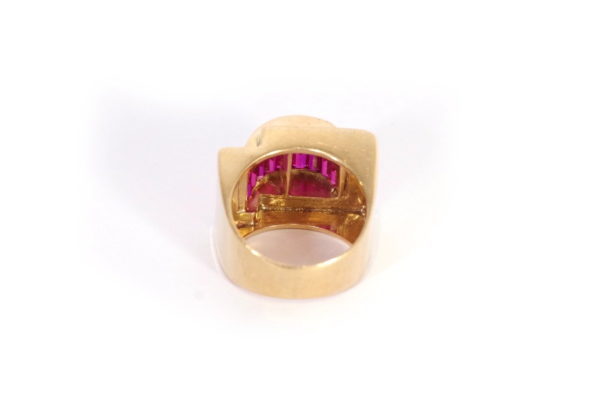 Tank Ruby Ring In 18 Karat Gold, Retro Jewelry, Synthetic Rubies, Tank Jewelry, Big Ring, Tank -photo-1