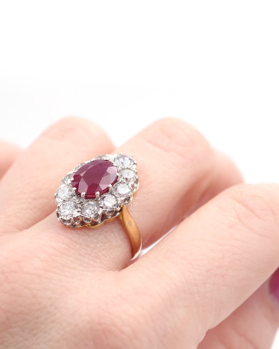 Marquise Ring With Burmese Ruby 2.29 Ct , Vintage Ring, Brilliant Cut Diamonds, Mogok-photo-2