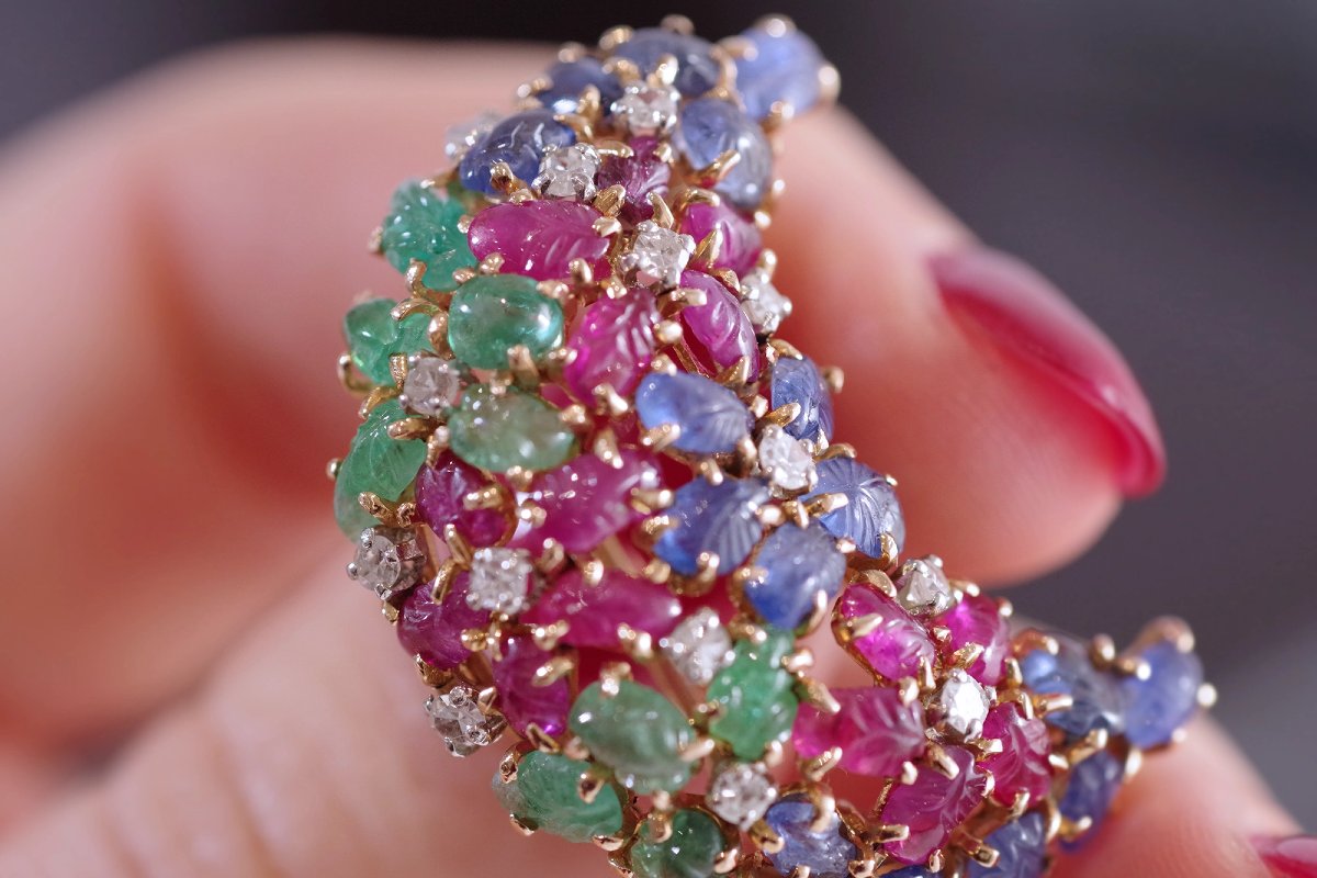 Art Deco Tutti Frutti Clip Brooch In Platinum And Gold, Crescent Moon, Sapphire, Ruby, Emerald-photo-4