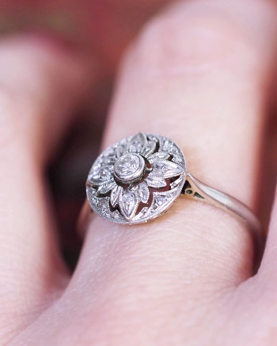 Art Deco Round Diamond Ring in 18k  White Gold And Platinum, Diamond Ring, Engagement, Wedding -photo-1