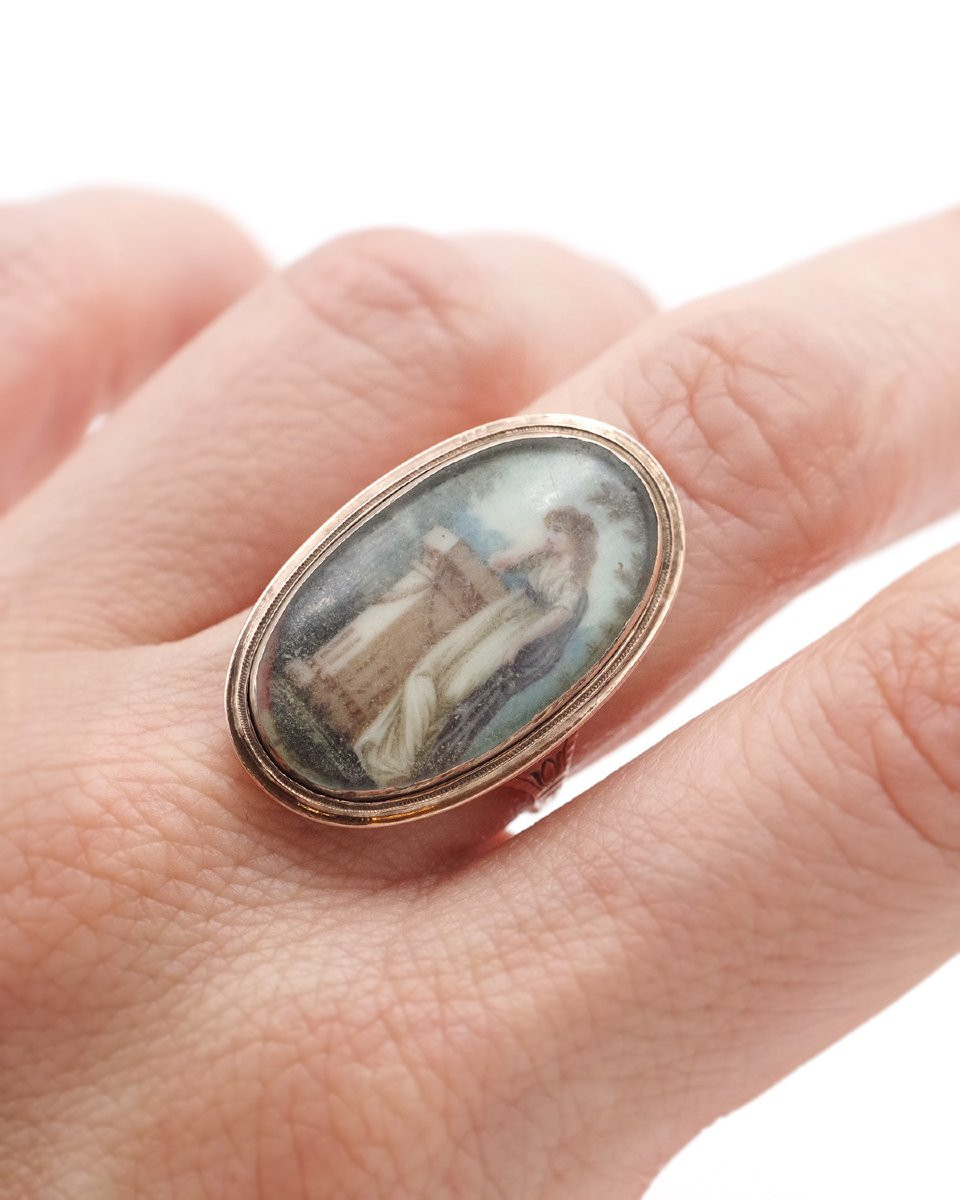 Bague souvenir miniature XVIIIe siècle en or bas titre, bague ovale, bijou de sentiment, 1780-photo-3