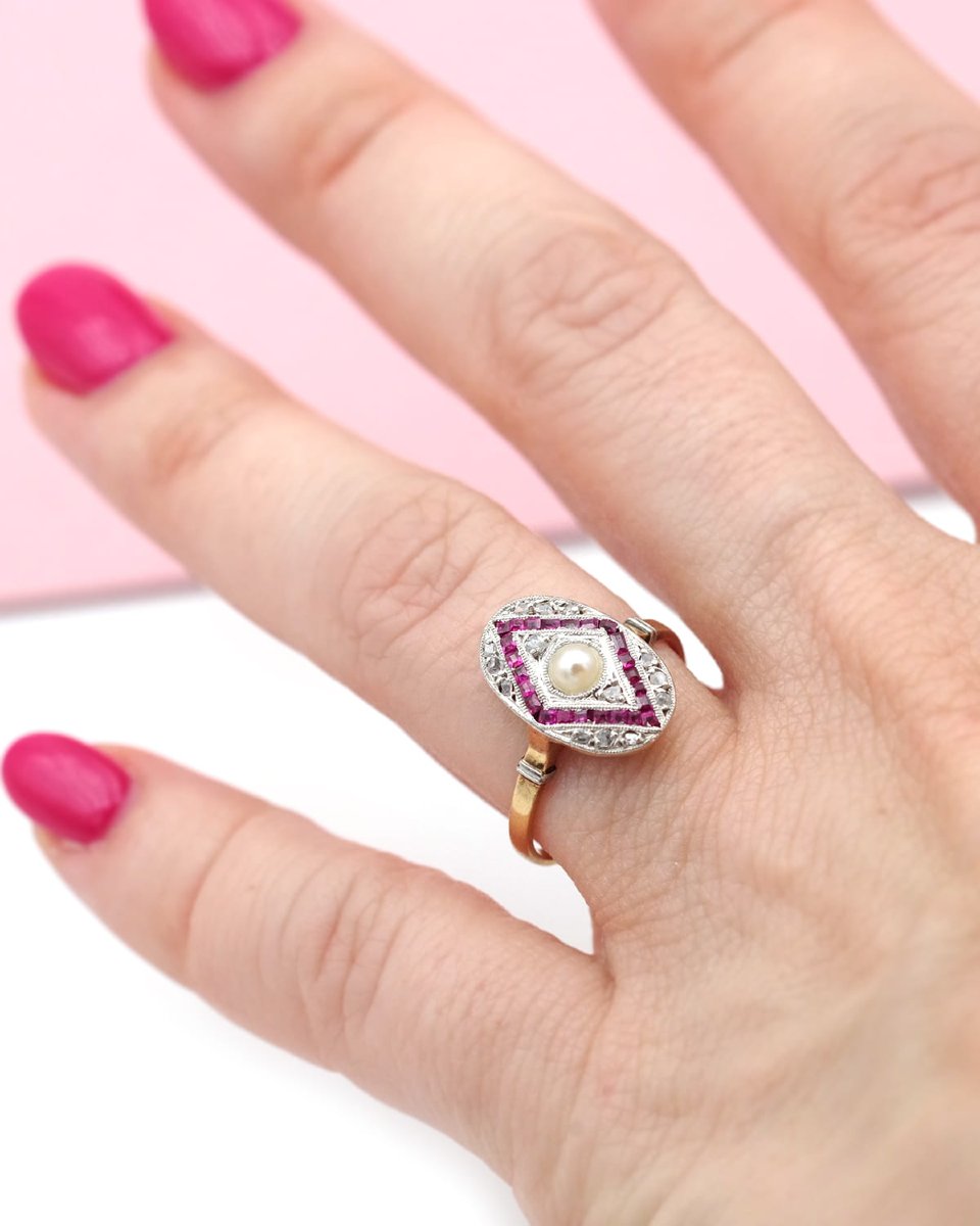Art Deco Pearl Ruby Ring ring In 18 Karat Gold And Platinum, Art Deco Jewelry, Diamonds, Ruby-photo-1