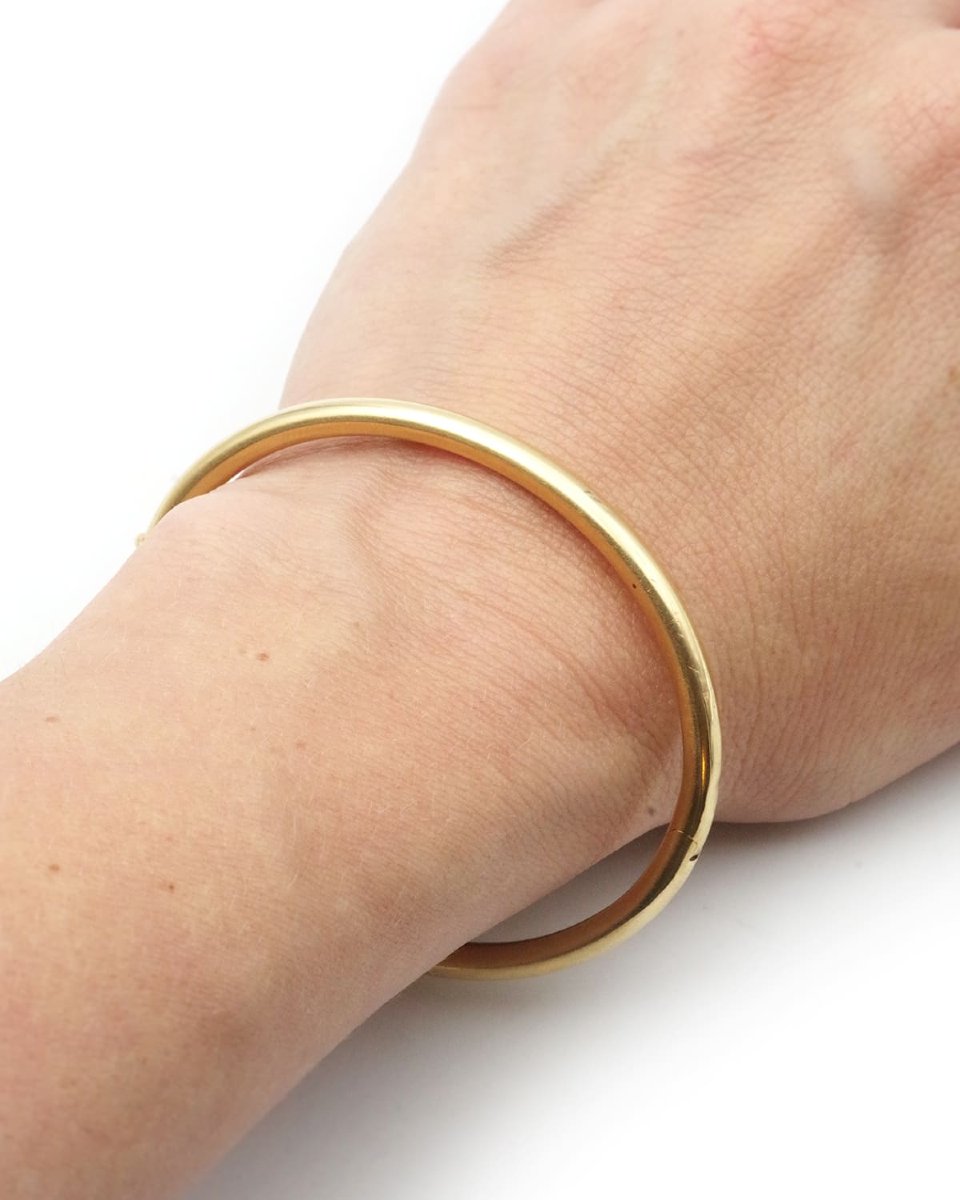 Bracelet jonc vintage en or creux 18k, jonc en or d'occasion, bijou vintage, bijou Paris-photo-3