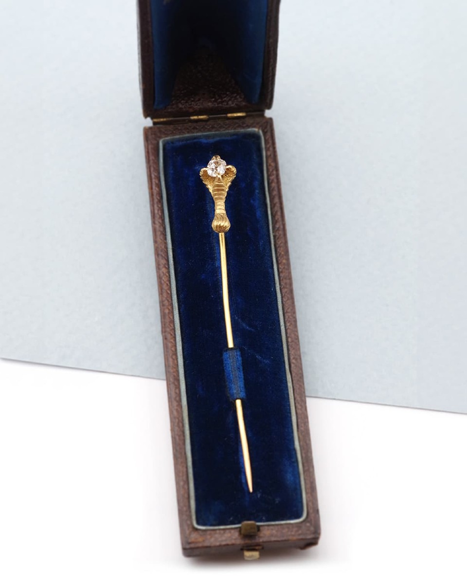 Épingle diamant serre d'aigle en or 18k, diamant taille coussin 0.25 ct, bijou animal