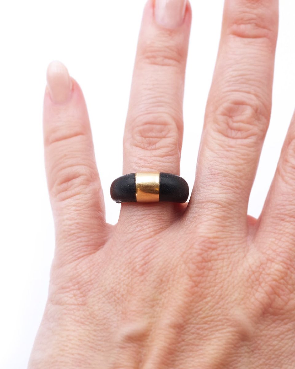 Bague jonc bois et or jaune 18k, Bague bombée année 1970, bois sombre, bijou vintage-photo-4