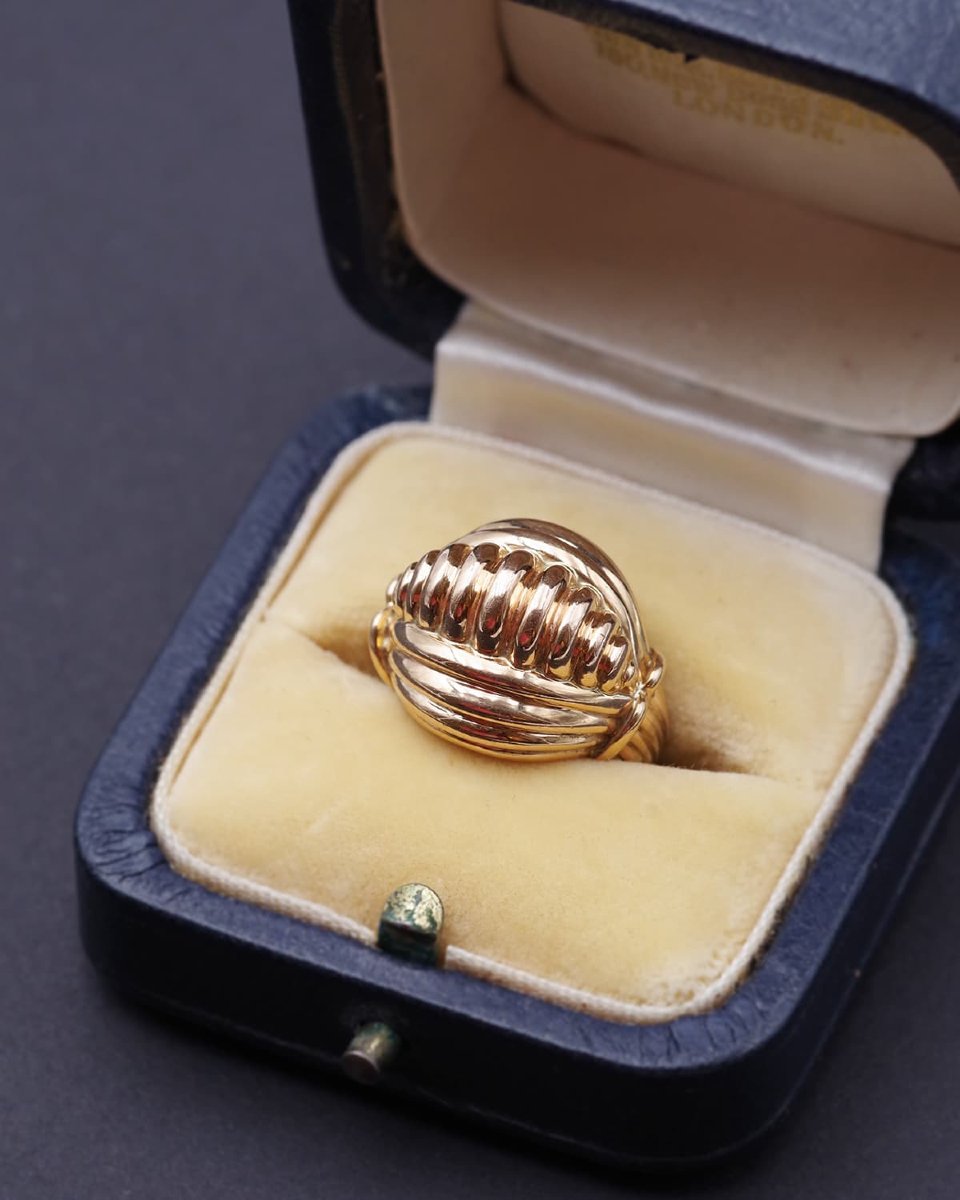 Large French Retro Dome Ring In 18k Gold, Gadroons, 1950's Ring, Large Ring-photo-4
