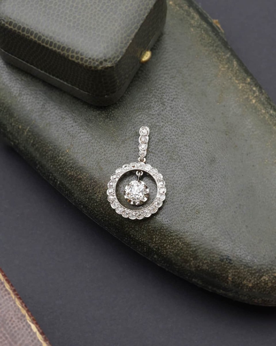 Edwardian Diamond Circular Pendant In 18k Gold And Platinum, Belle Epoque White Diamond Pendant-photo-3
