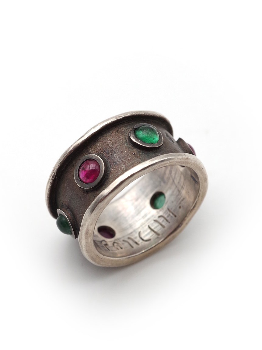 Bague bandeau rubis émeraudes en argent, bague vintage, cabochon rubis émeraudes