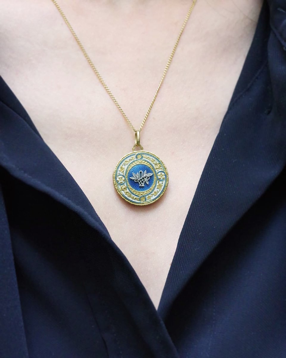 Edwardian Basket Flower Enameled Locket In 18k Gold, Art Nouveau Pendant, Sentimental Jewelry -photo-4