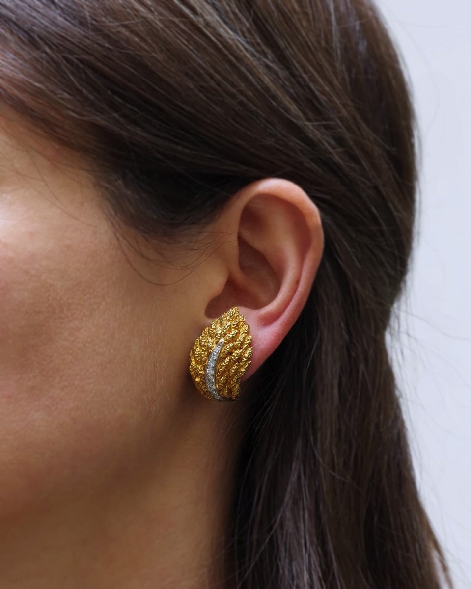 Boucheron Paris Signed Clip-on Earrings Diamond Feather In 18k Gold, Ear Clips, Soubrenie-photo-2