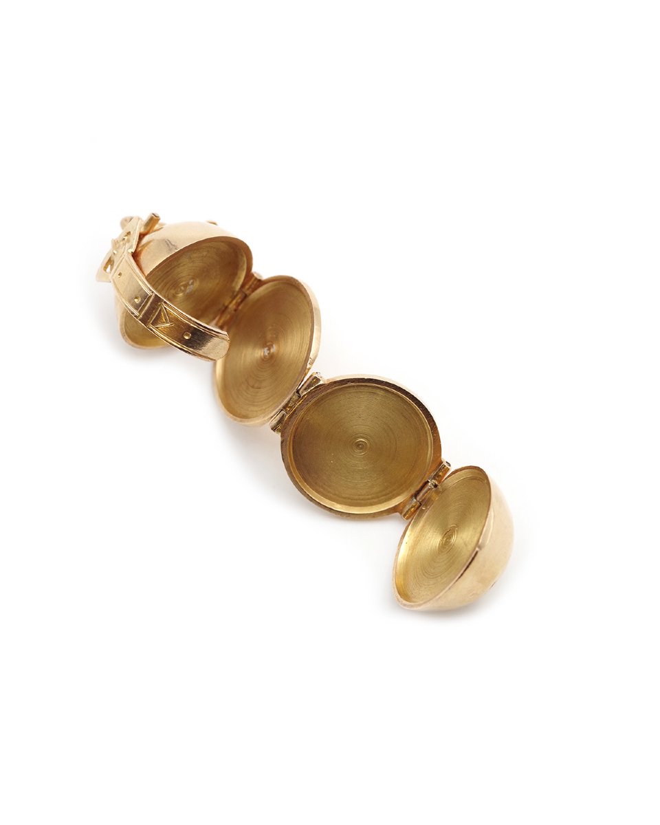 Victorian Locket Ball Pendant In 18k Gold, Orb Locket Pendant, Medallion, Gold Locket Pendant-photo-5