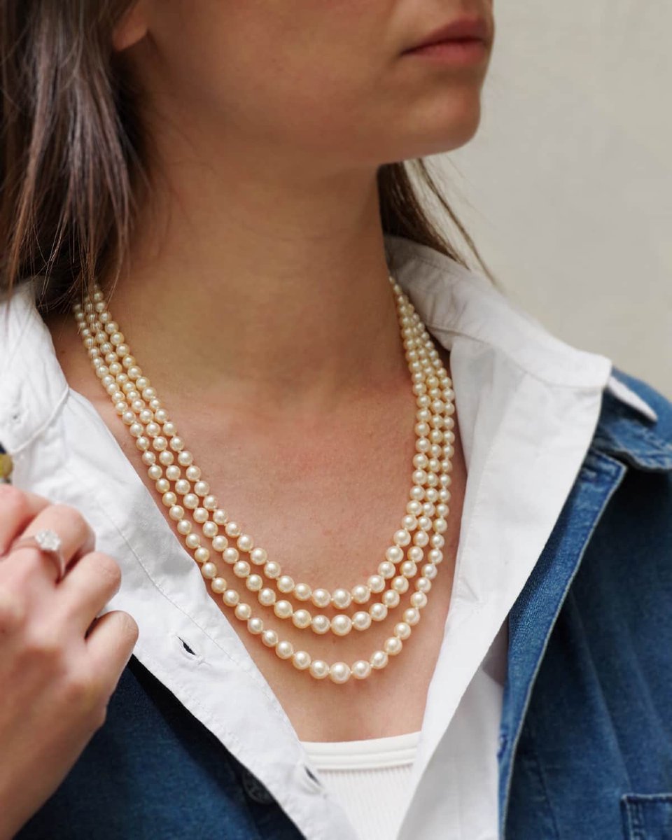 Three-strand Pearl Necklace With An 18k White Gold Clasp, Cultured Pearl, Retro Necklace -photo-1