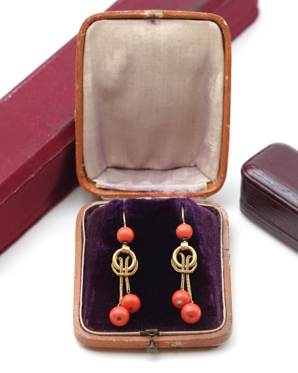 Victorian Coral Antique Long Pendant Earrings 18k Gold, Logn Earrings, Coral Beads-photo-1