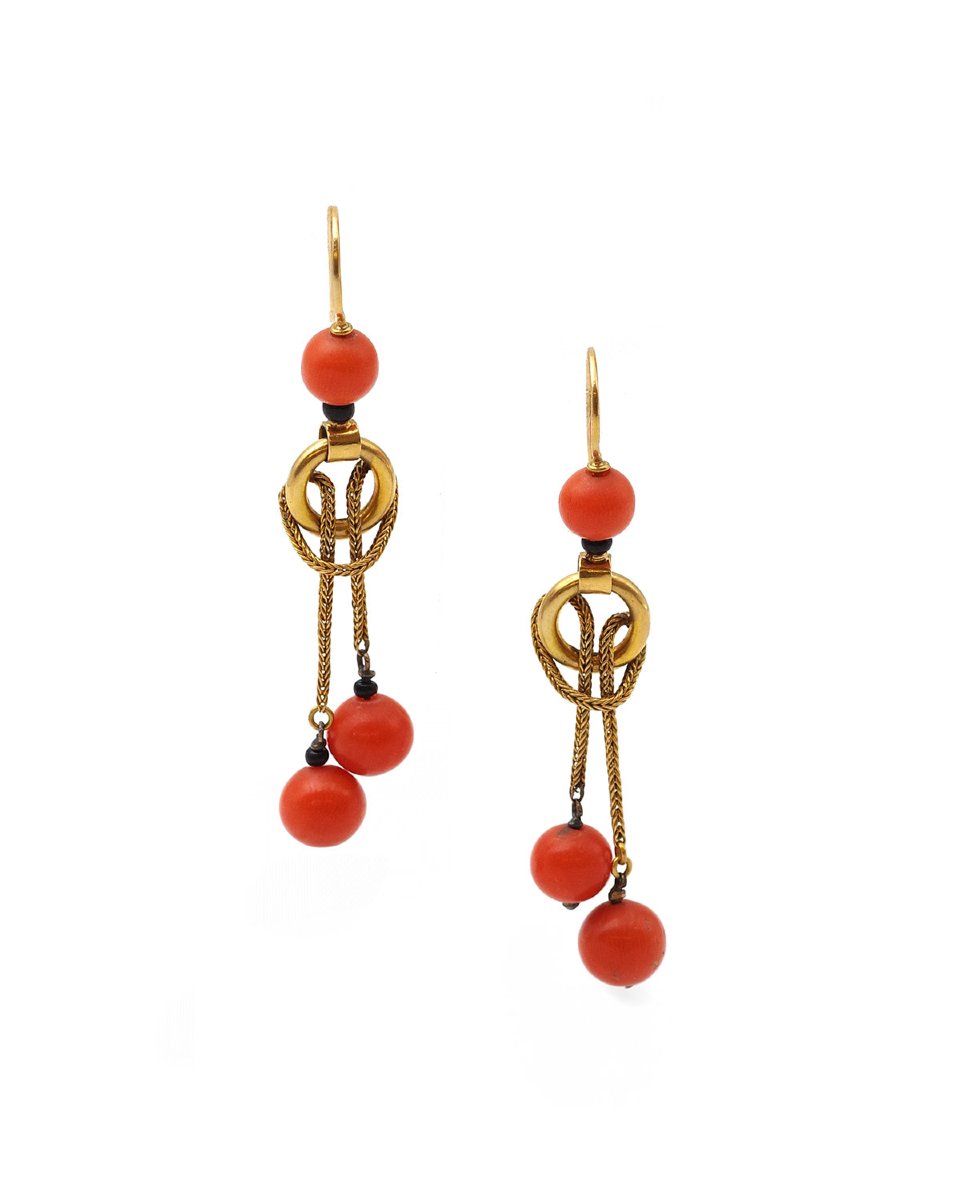 Victorian Coral Antique Long Pendant Earrings 18k Gold, Logn Earrings, Coral Beads-photo-3